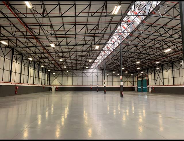 3,450M² FACTORY TO LET IN EPPING INDUSTRIAL